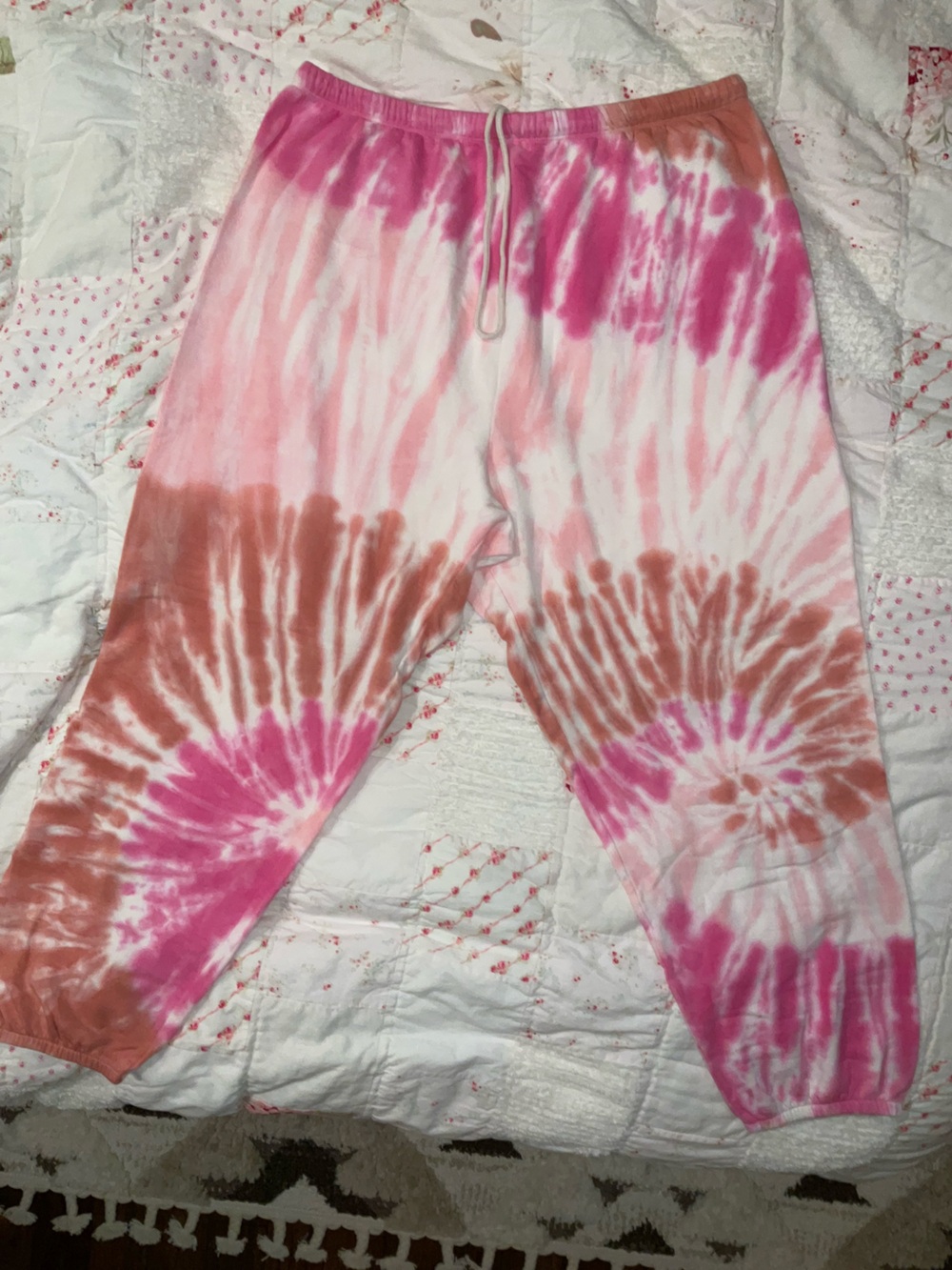 American Eagle Offline Hot Pink & White Tie-Dye Loungewear.